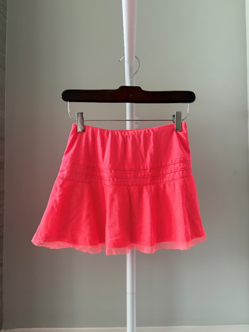 Adidas Girls Pleated Mesh Tennis Skort Semi Lucid Red M 10/12